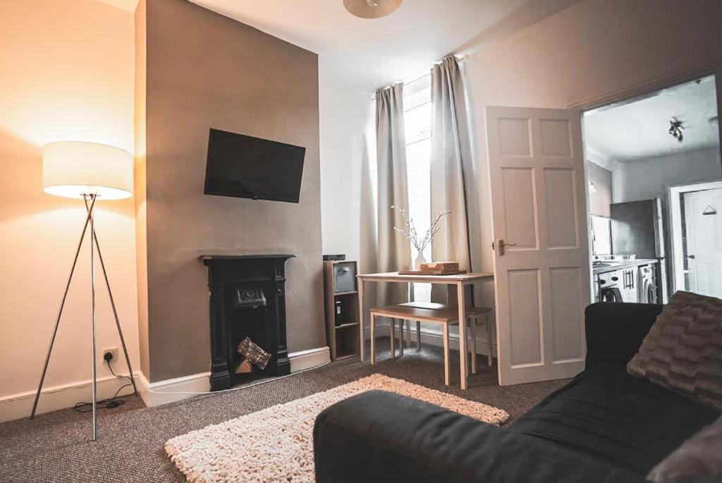 Cosy Affordable Digs Near Coventry City Centre Sleeps5 With Free Parking Eksteriør billede